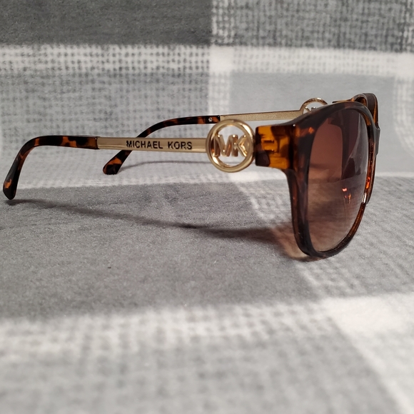 Michael Kor Sunglasses - Picture 3 of 9